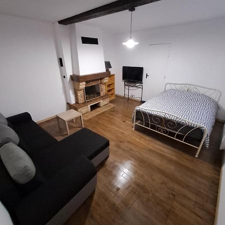 Le Val D Arlette Apartment Arsonval ภายนอก รูปภาพ